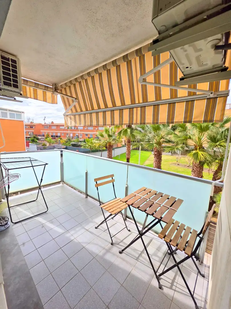 Terraza de Piso en venta en El Prat de Llobregat con Trastero y Balcón