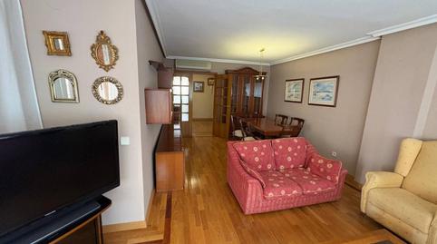 Foto 4 von Wohnung zur Miete in Calle Victoria Kent, Palmeral, Alicante / Alacant