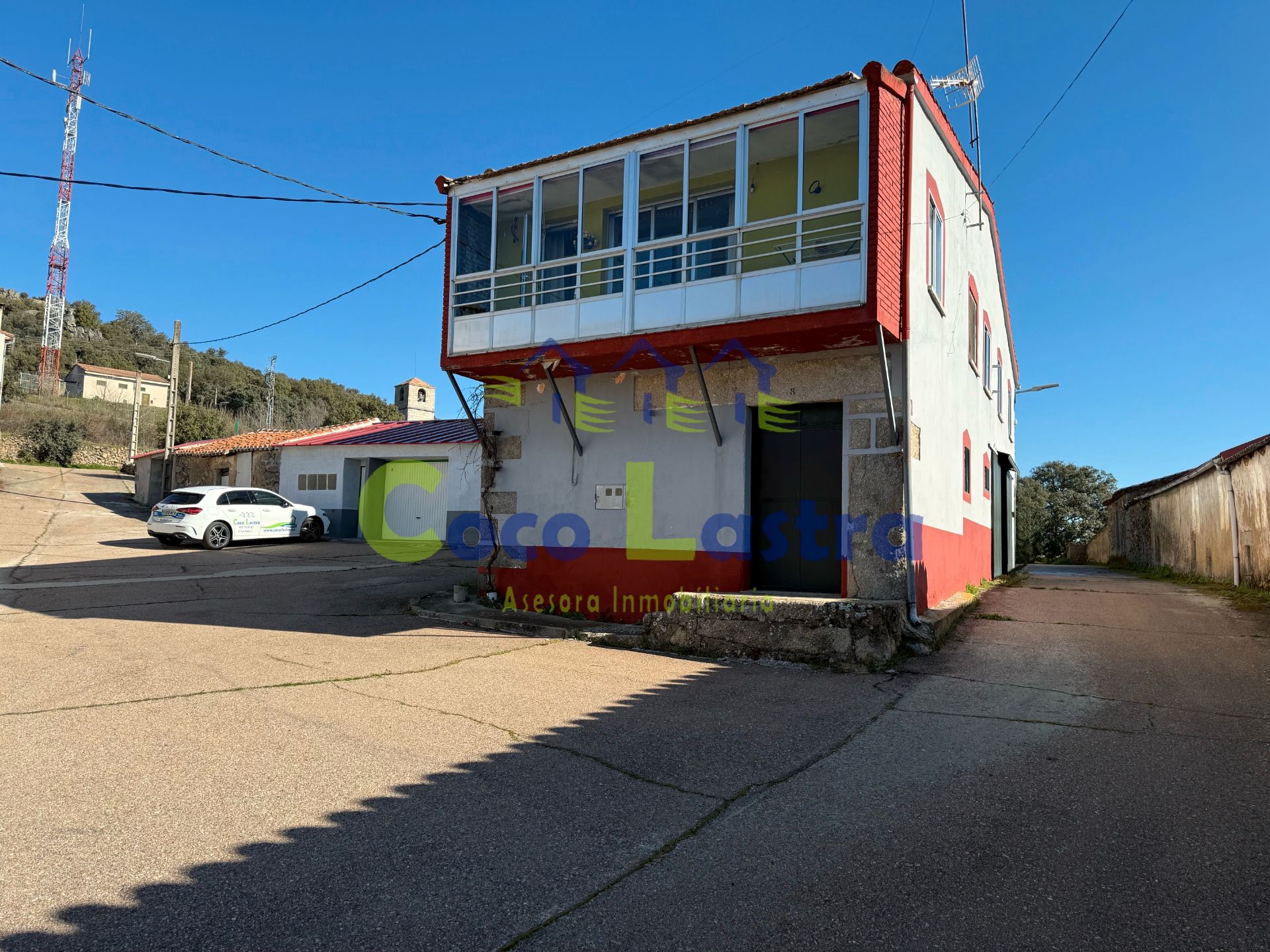 Casa adosada en venda en La Cabeza de Béjar  amb Calefacció, Terrassa i Rentadora