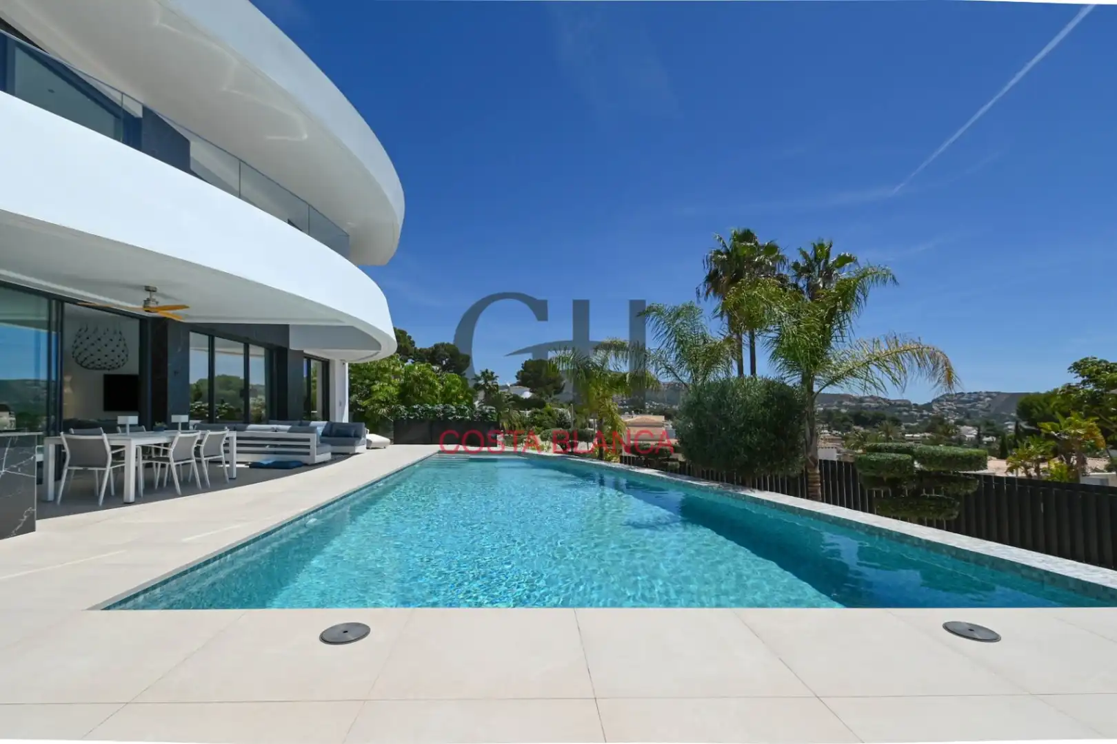 Schwimmbecken von Haus oder Chalet zum Verkauf in Moraira mit Klimaanlage, Heizung und Privatgarten