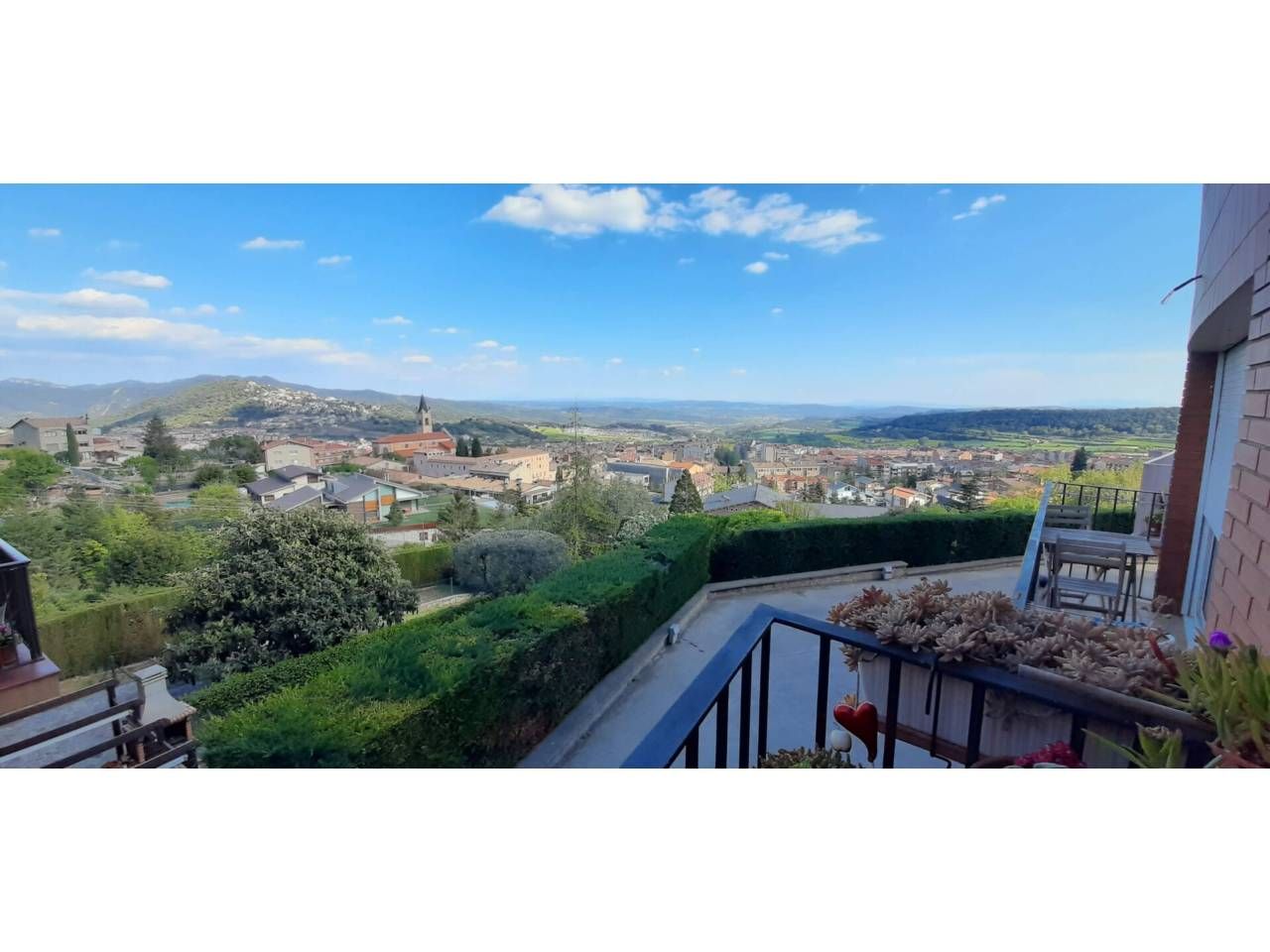 Exterior view of House or chalet for sale in Berga  with Heating, Private garden and Parquet flooring