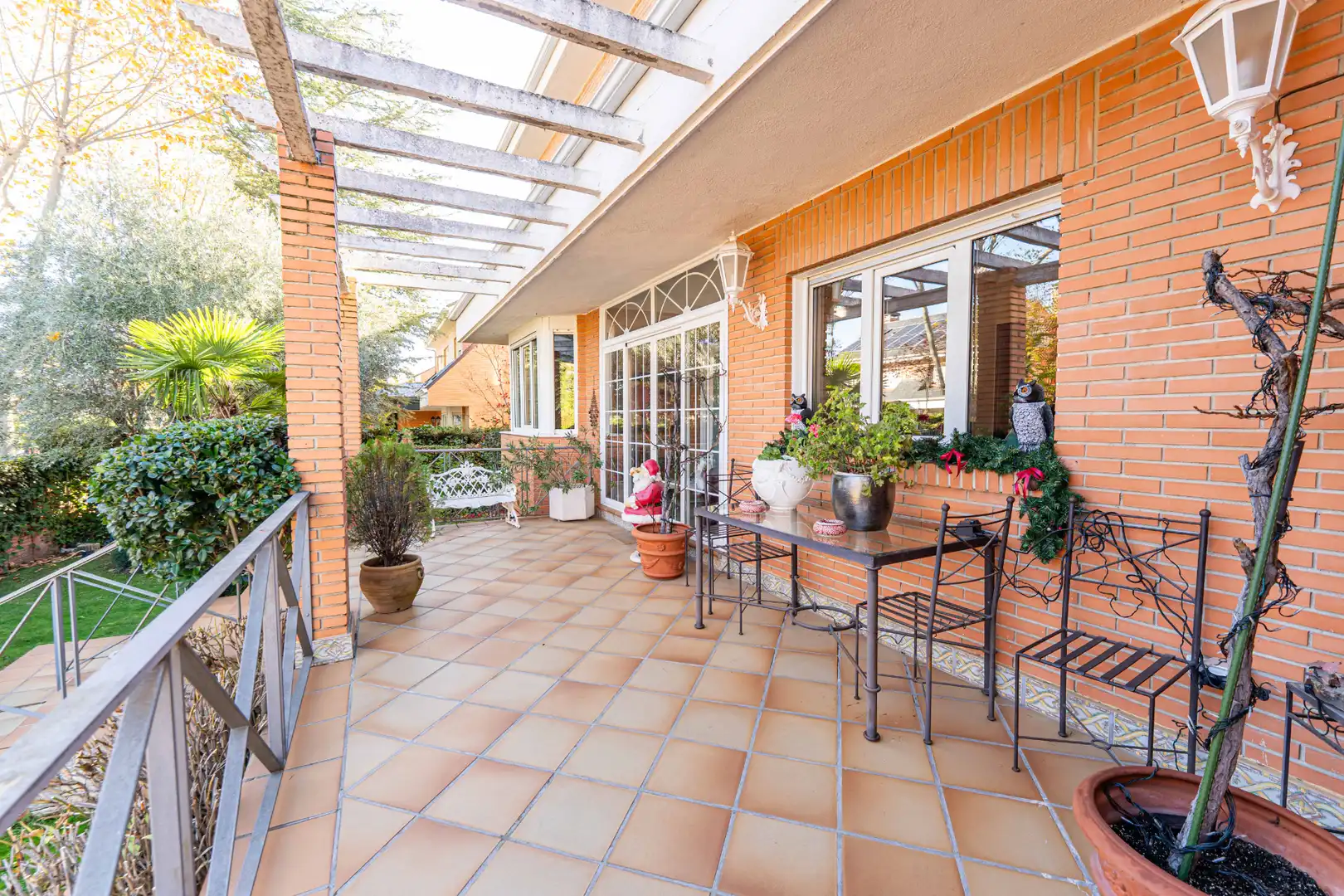 Terrassa de Casa adosada en venda en Torrelodones amb Calefacció, Jardí privat i Terrassa