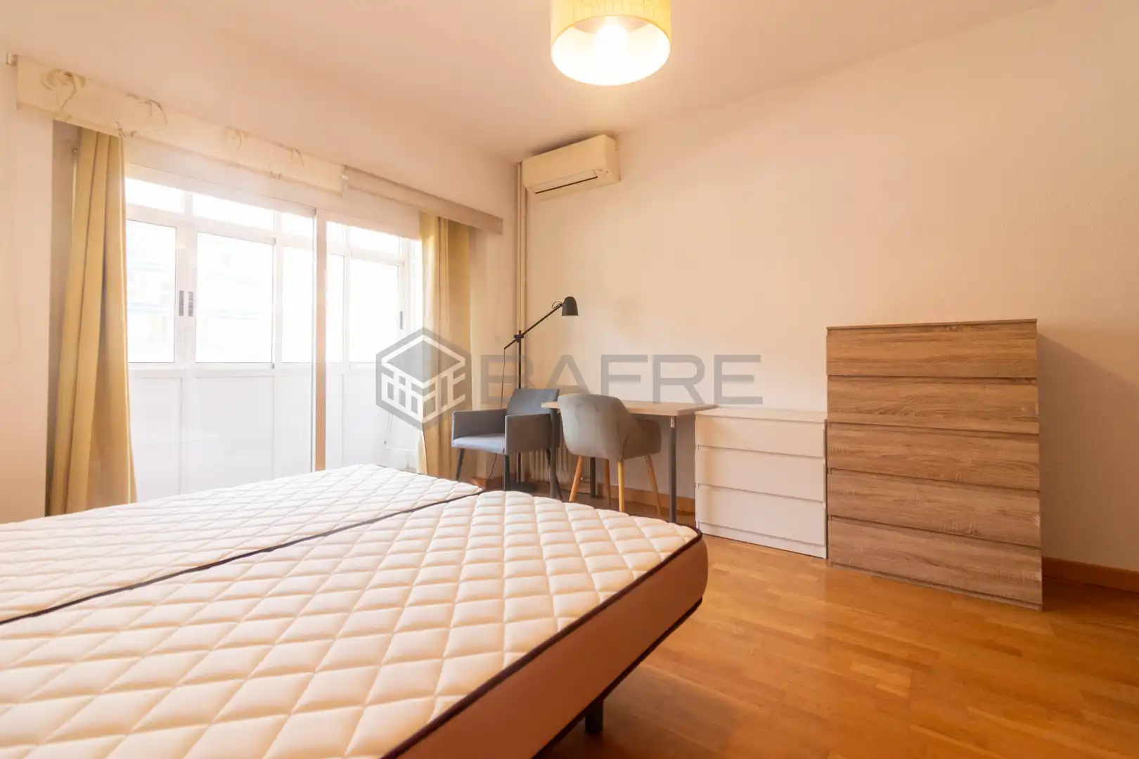 Bedroom of Flat for sale in Madrid  with Air Conditioner, Heating and Terrace
