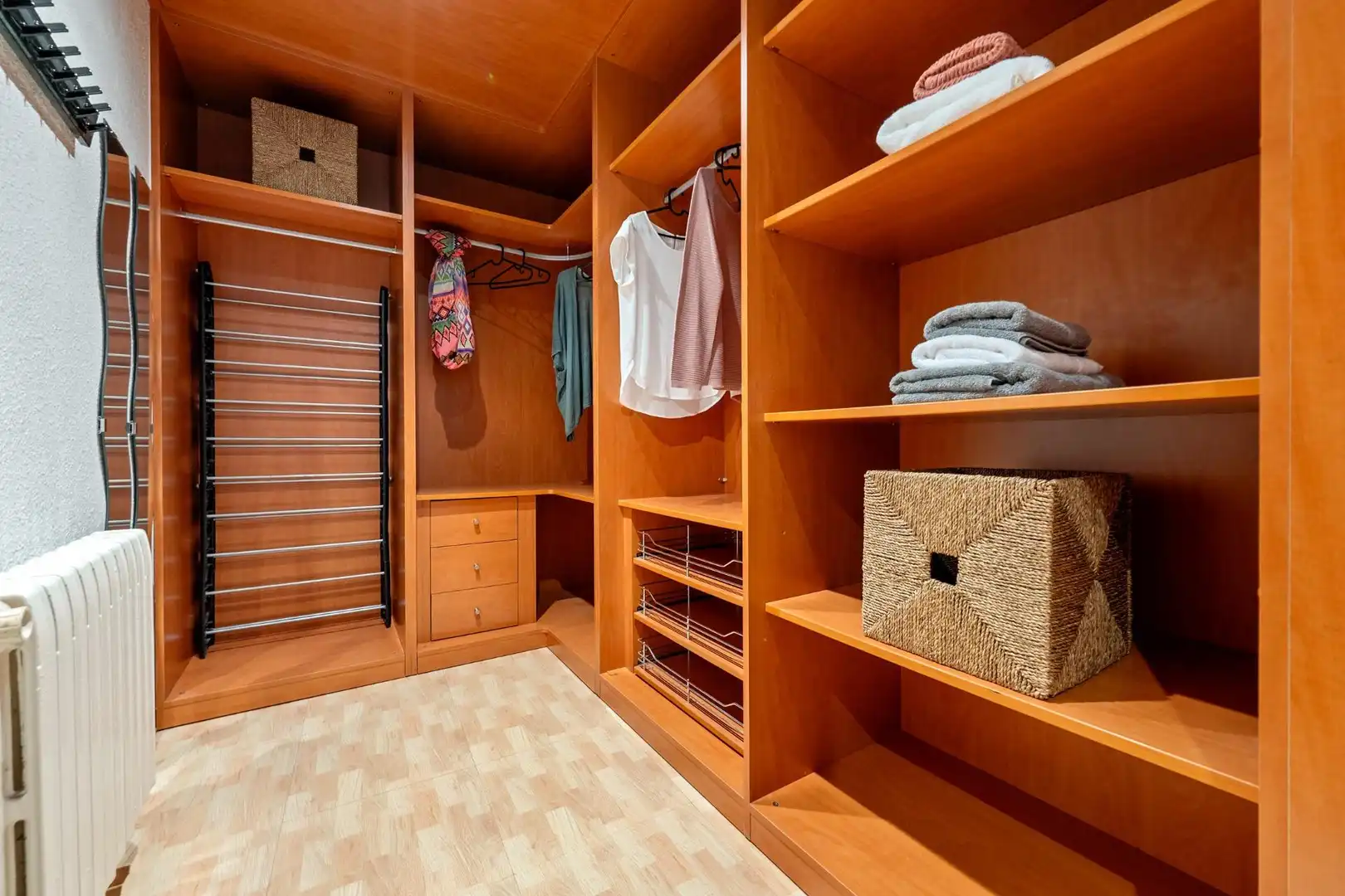 Bedroom of Houses for sale in Alforja  with Heating, Terrace and Storage room