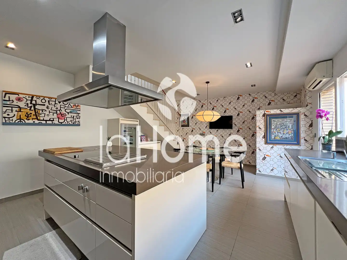 Casa aparellada amb terrassa en venda a Mas Camarena, imagen 25