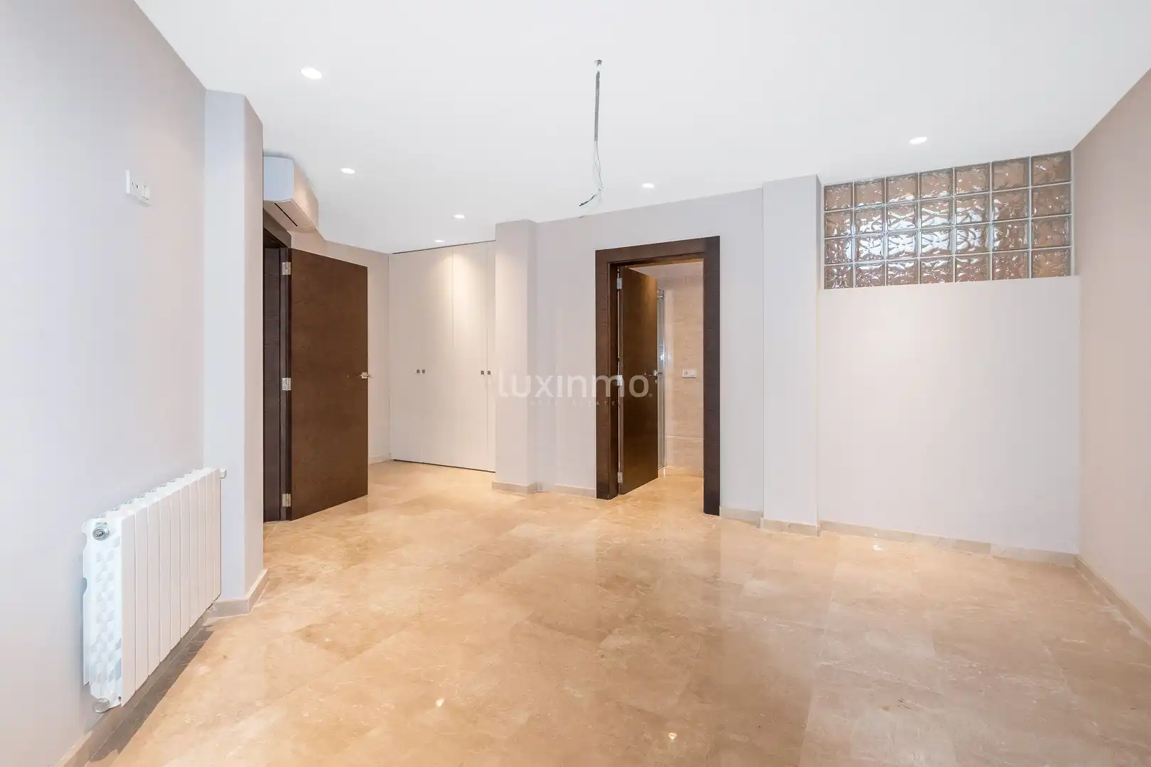 Houses for sale in L'Alfàs del Pi  with Air Conditioner, Terrace and Storage room