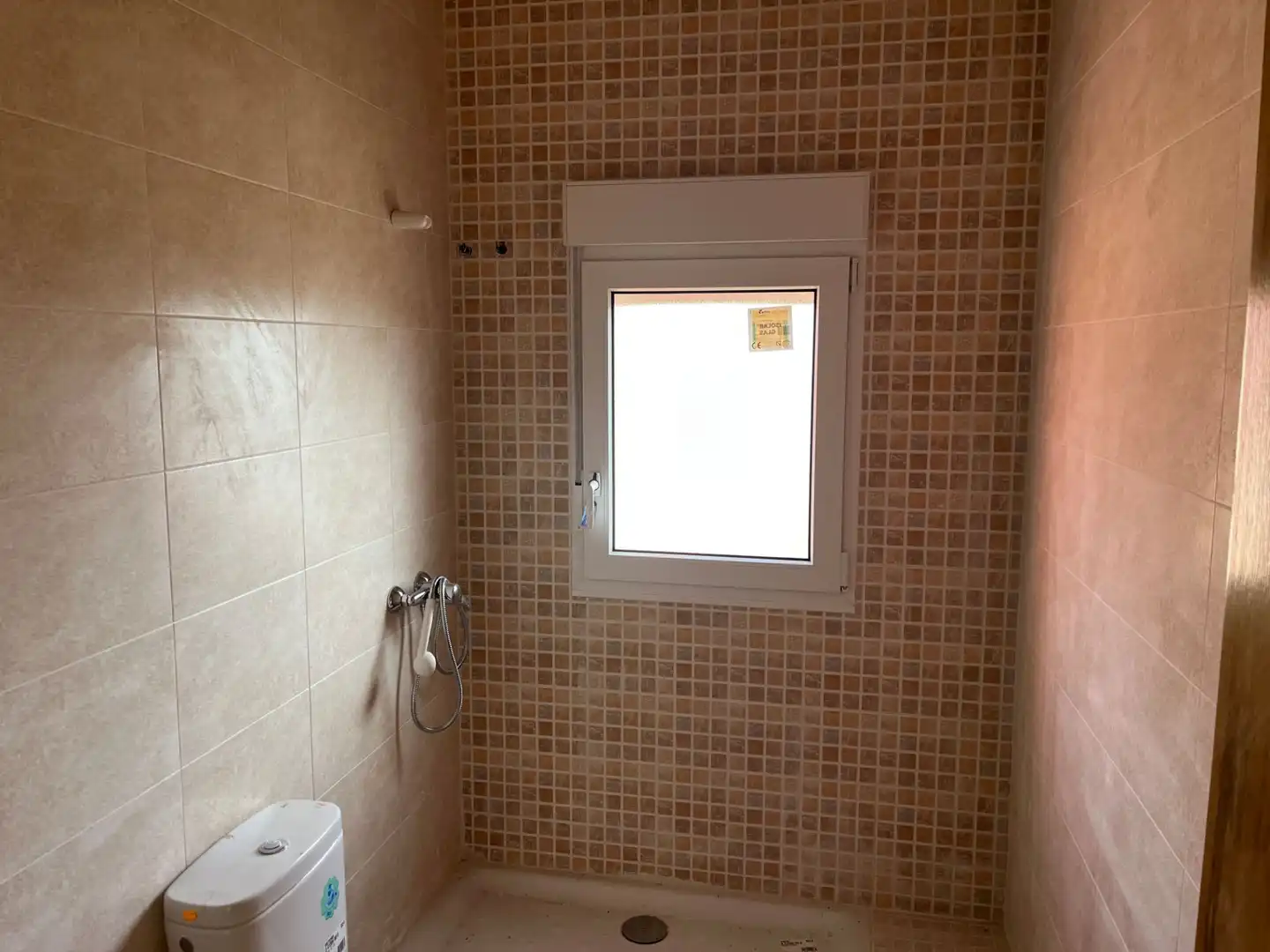 Bathroom of Houses for sale in Sanchidrián  with Private garden and Terrace