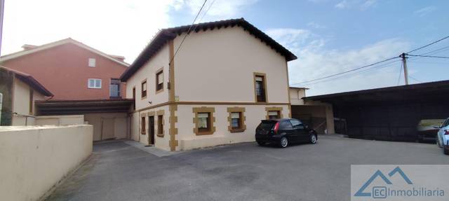 Casa-chalet en Venta en Bº EL POZO en Boo