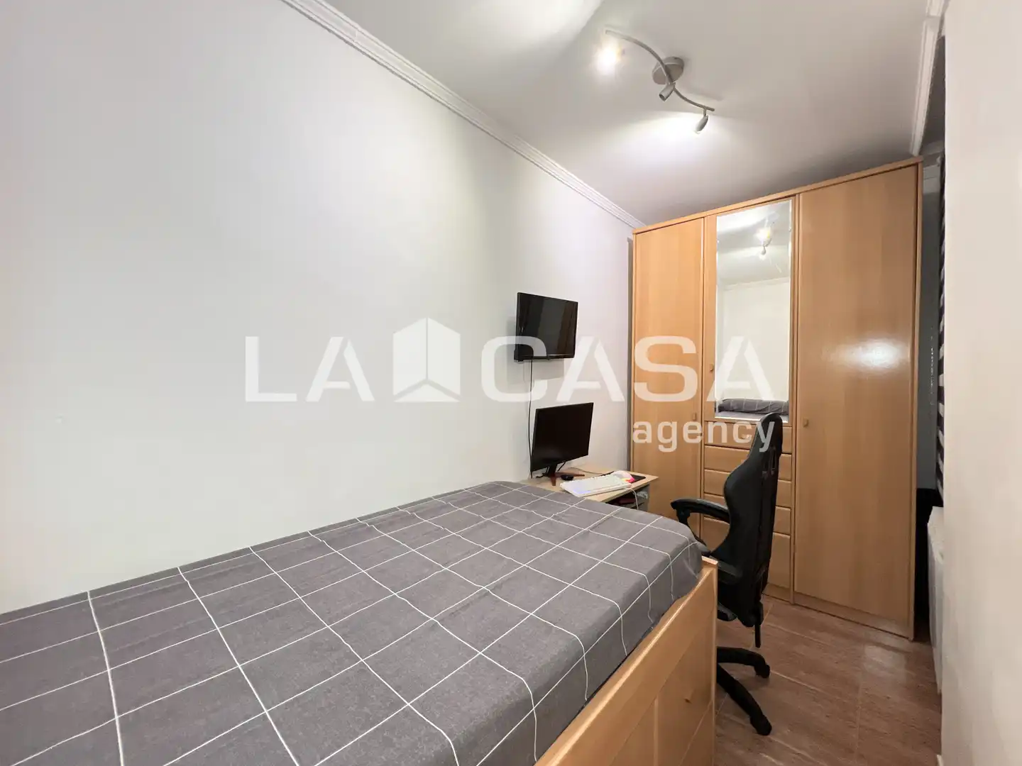 Flat for sale in Badalona  with Heating and Balcony