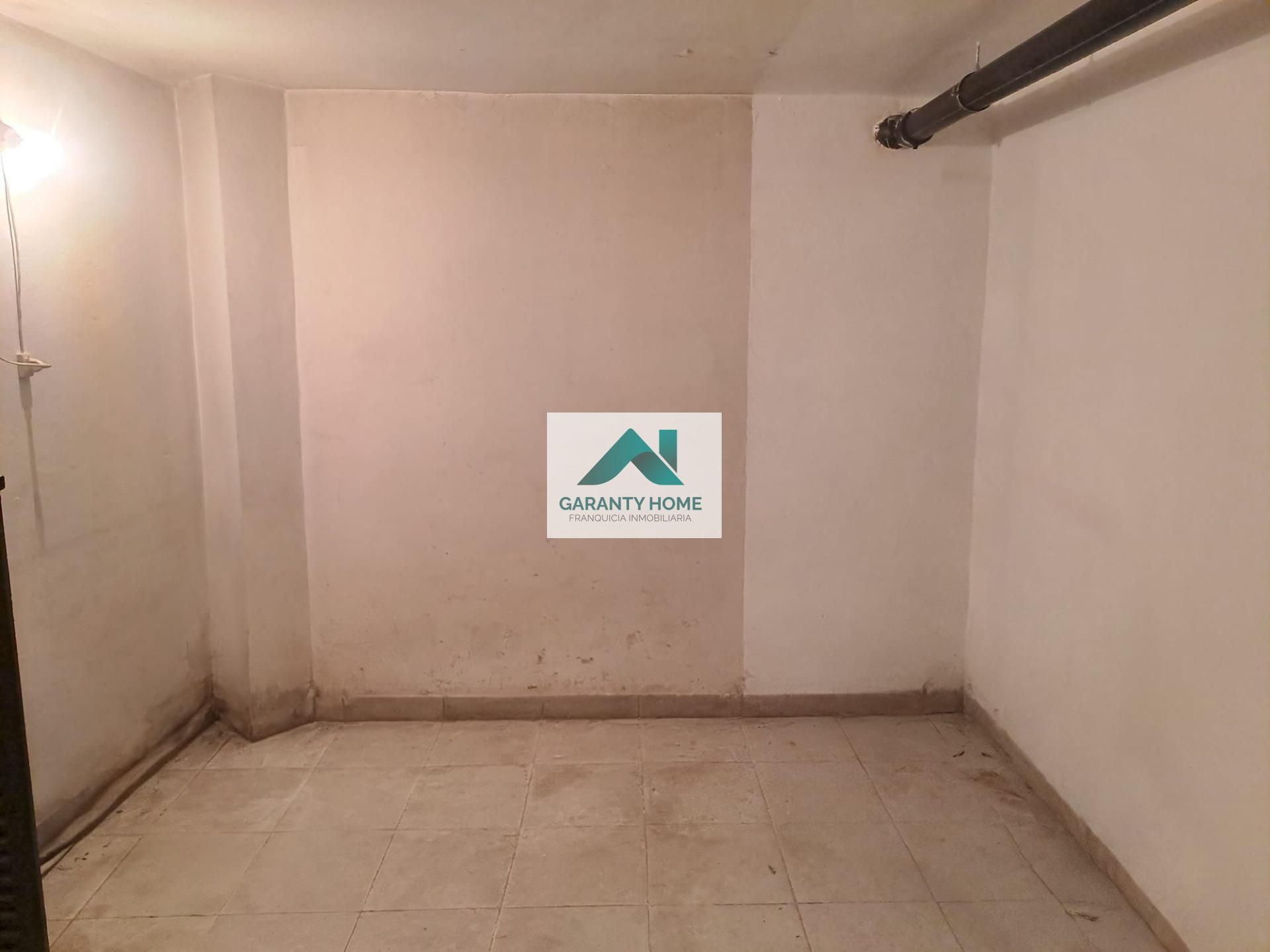 Box room for sale in  Sevilla Capital