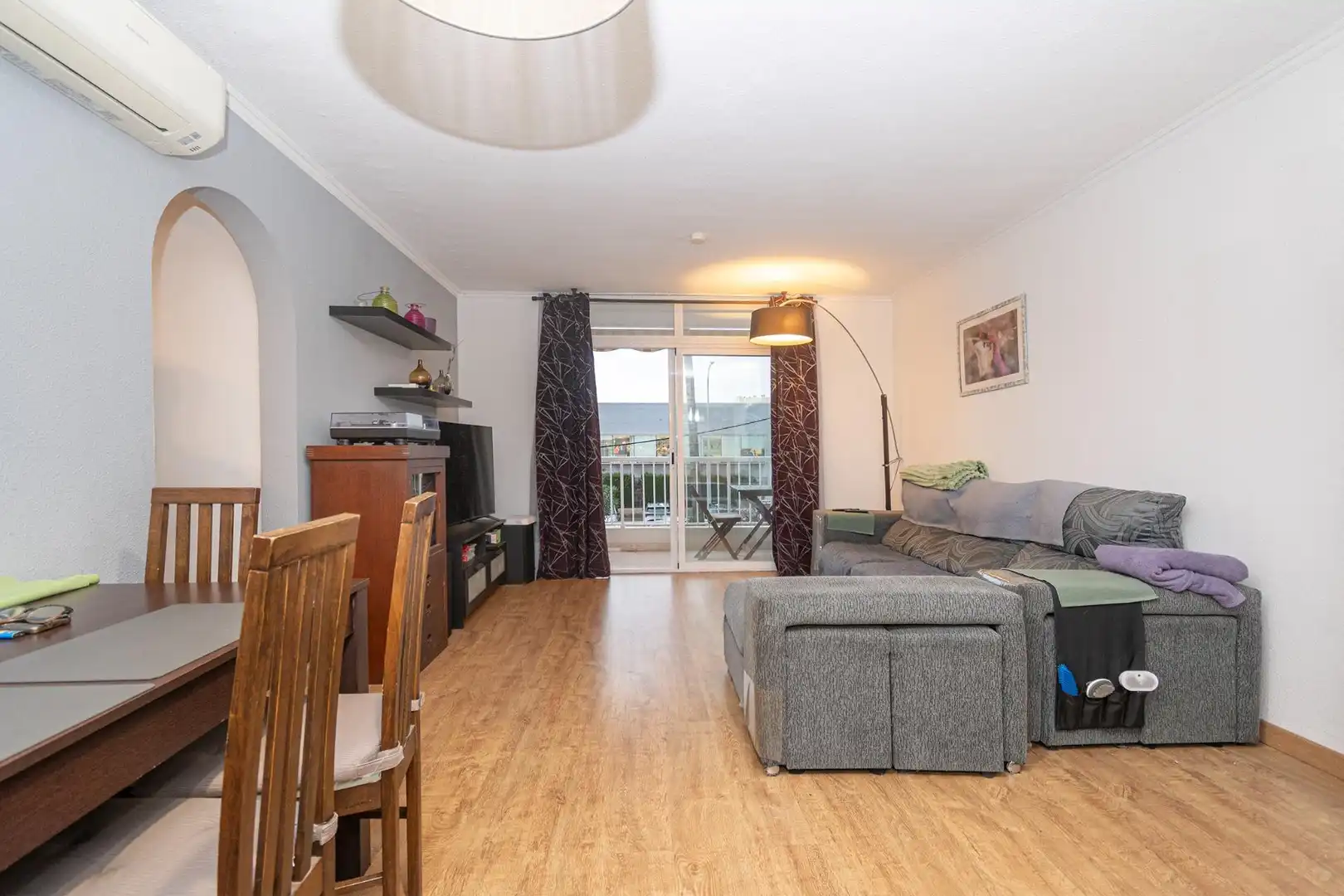 Sala d'estar de Pis en venda en  Palma de Mallorca amb Aire condicionat i Balcó