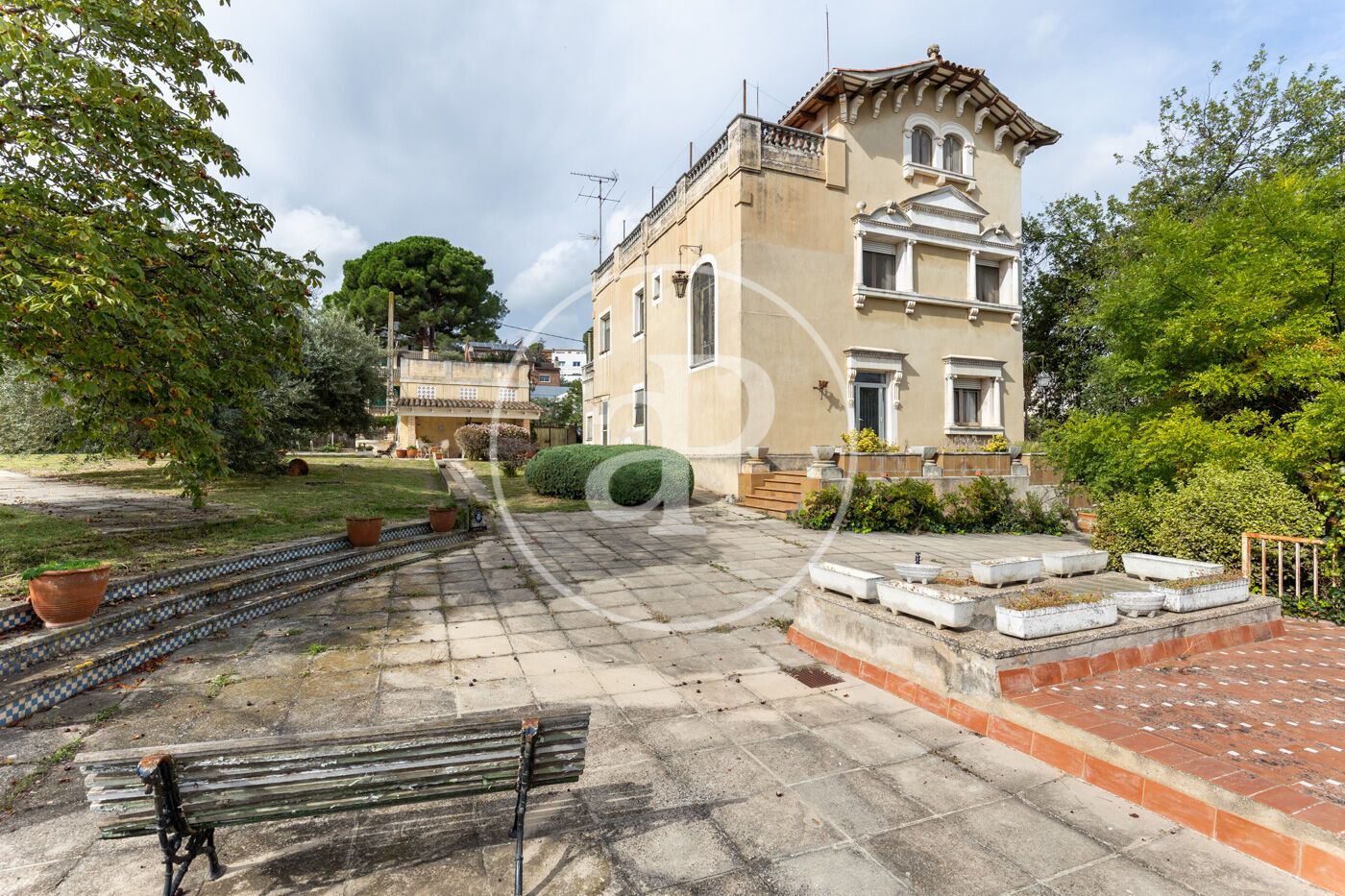 Vista exterior de Casa o xalet en venda en Terrassa amb Calefacció, Jardí privat i Traster