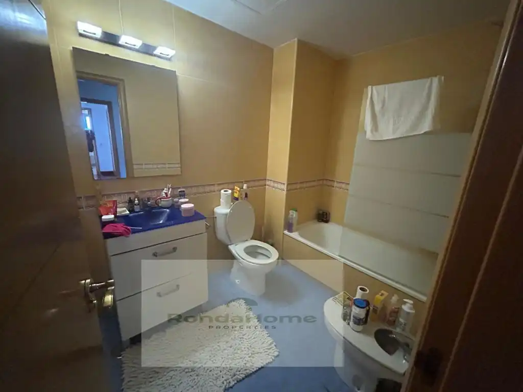 Bathroom of Flat for rent in Torremolinos  with Terrace and Furnished
