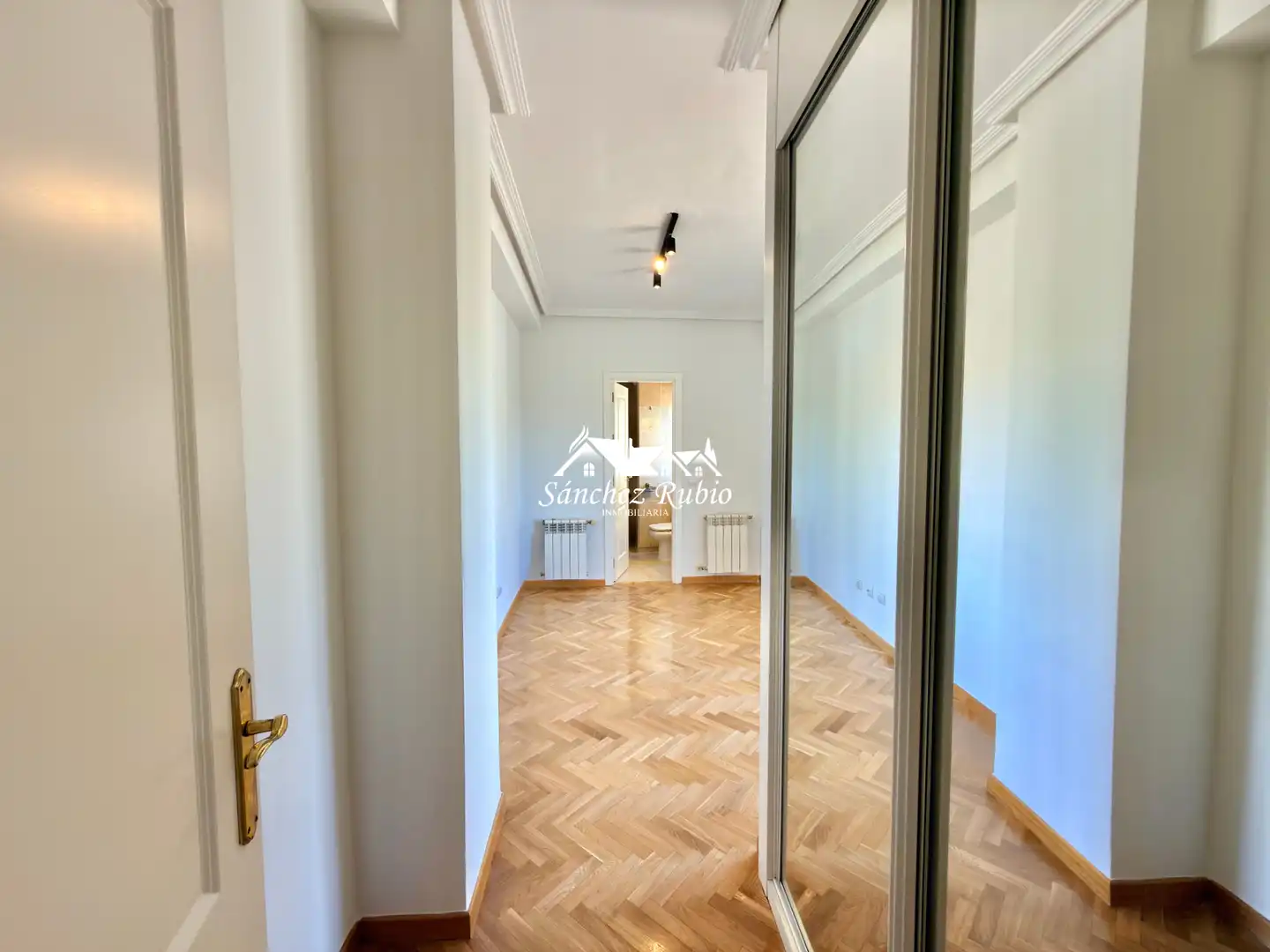 Attic for rent in Las Rozas de Madrid  with Air Conditioner, Heating and Parquet flooring