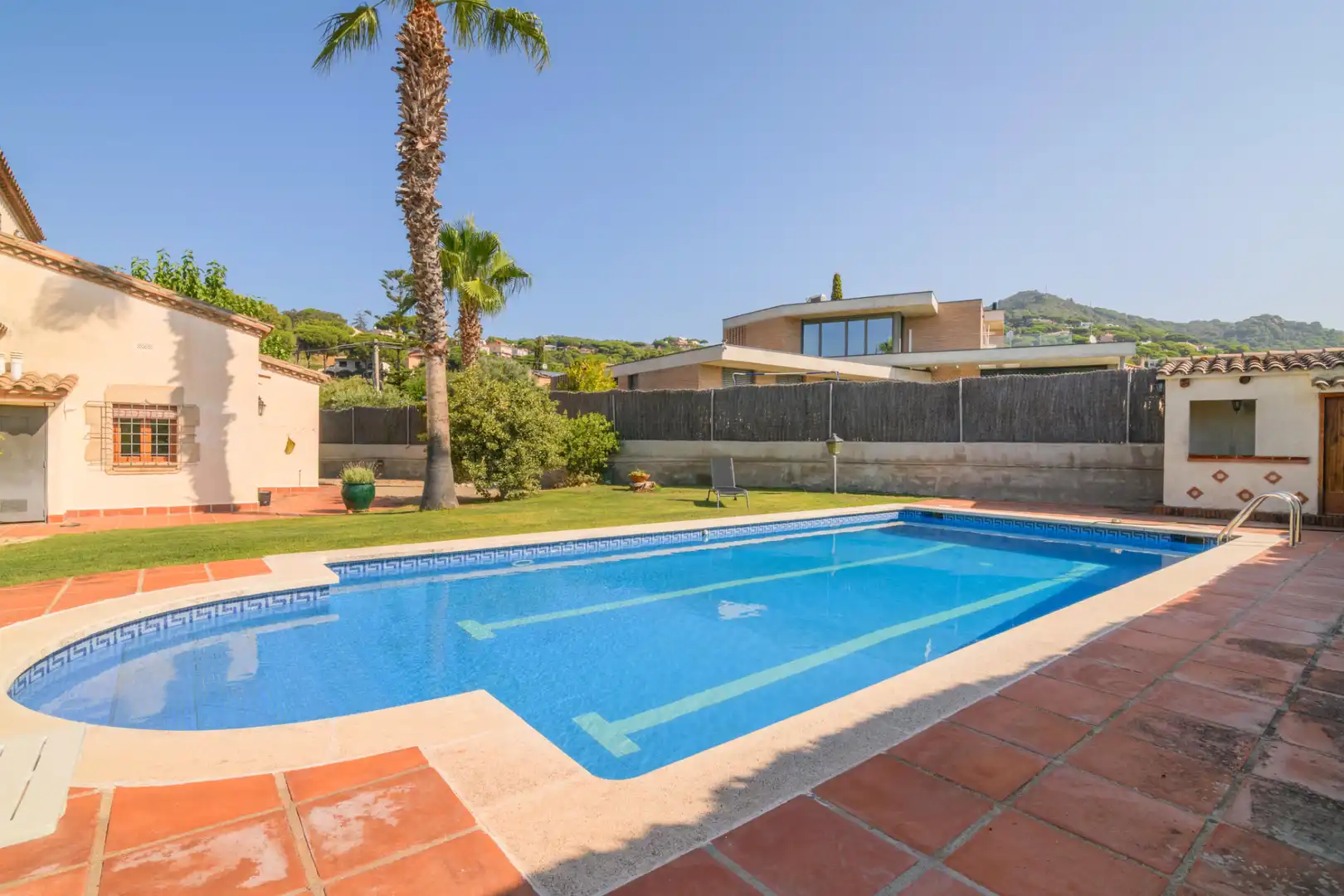 Swimming pool of Houses for sale in Cabrils  with Air Conditioner, Heating and Private garden