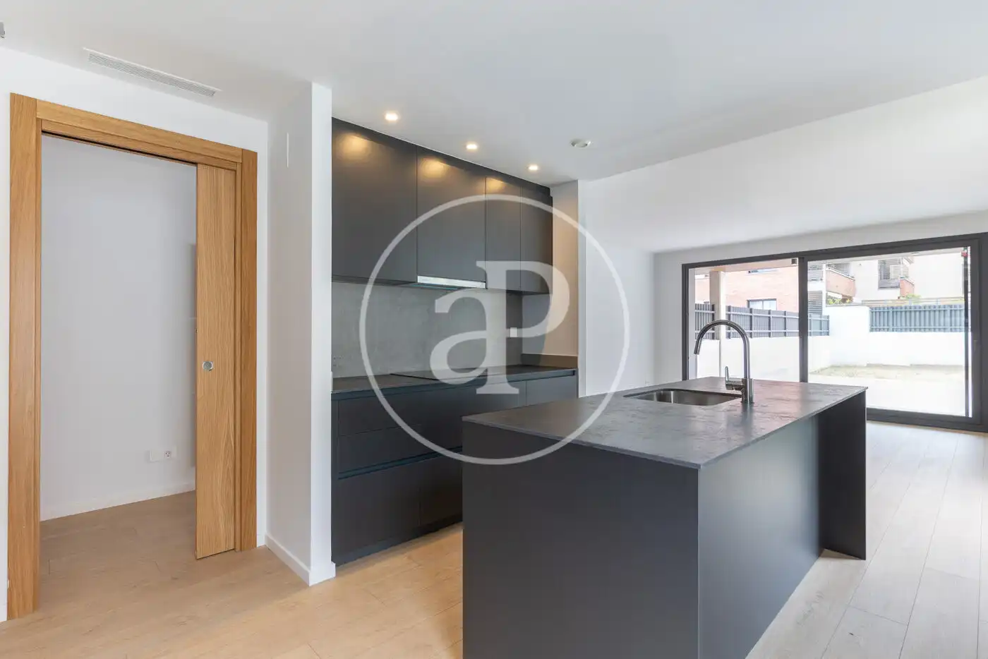 Kitchen of Flat for sale in Sant Cugat del Vallès  with Air Conditioner, Heating and Private garden