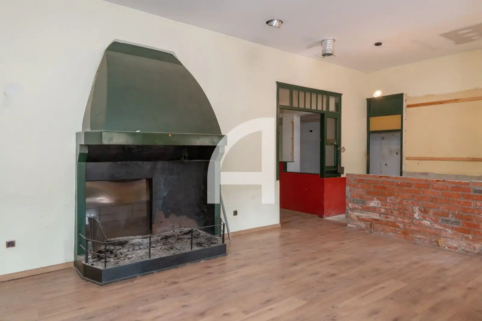 Einfamilien-Reihenhaus zum Verkauf in La Bisbal d'Empordà mit Terrasse