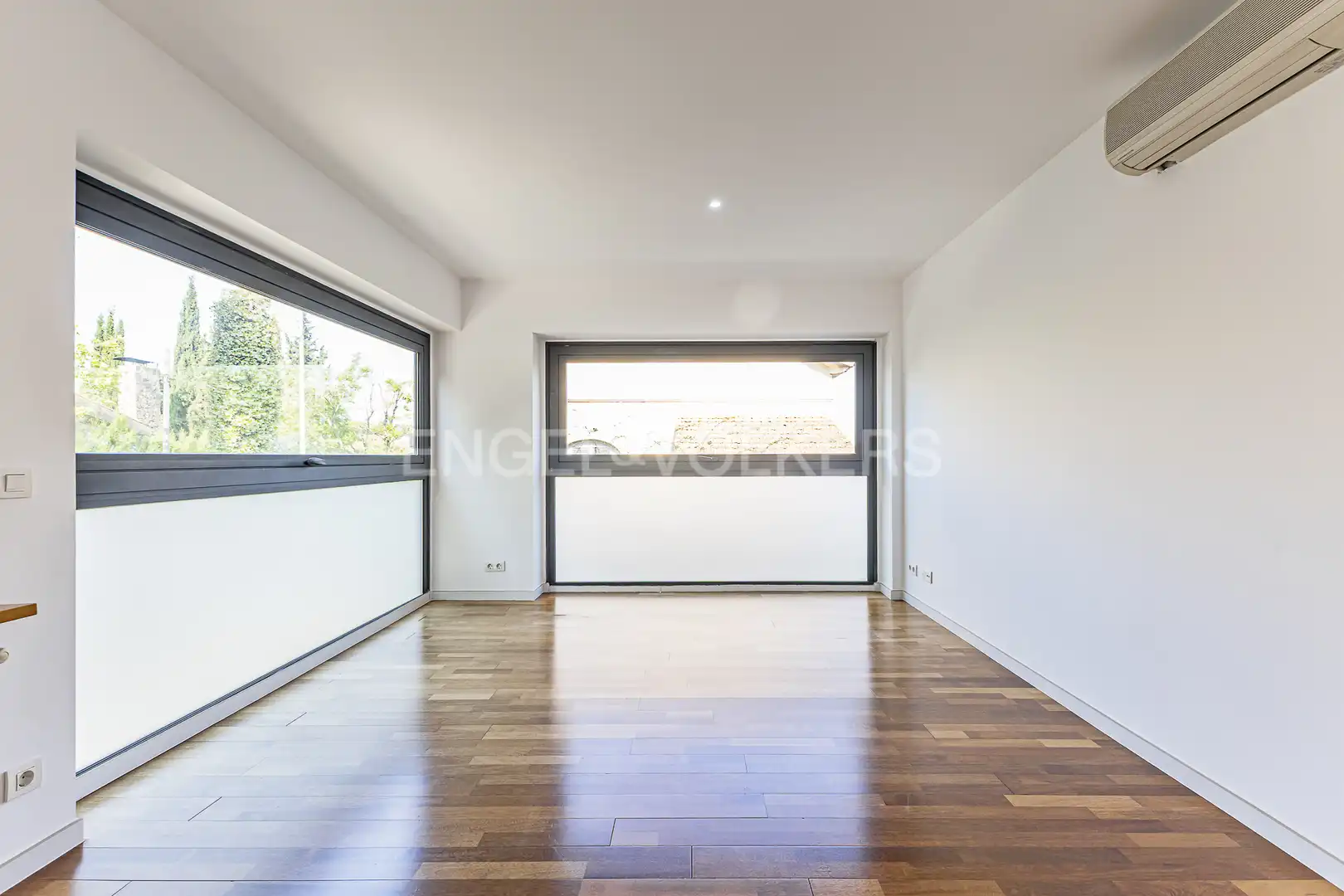 Bedroom of Houses for sale in Sant Cugat del Vallès  with Air Conditioner, Heating and Private garden