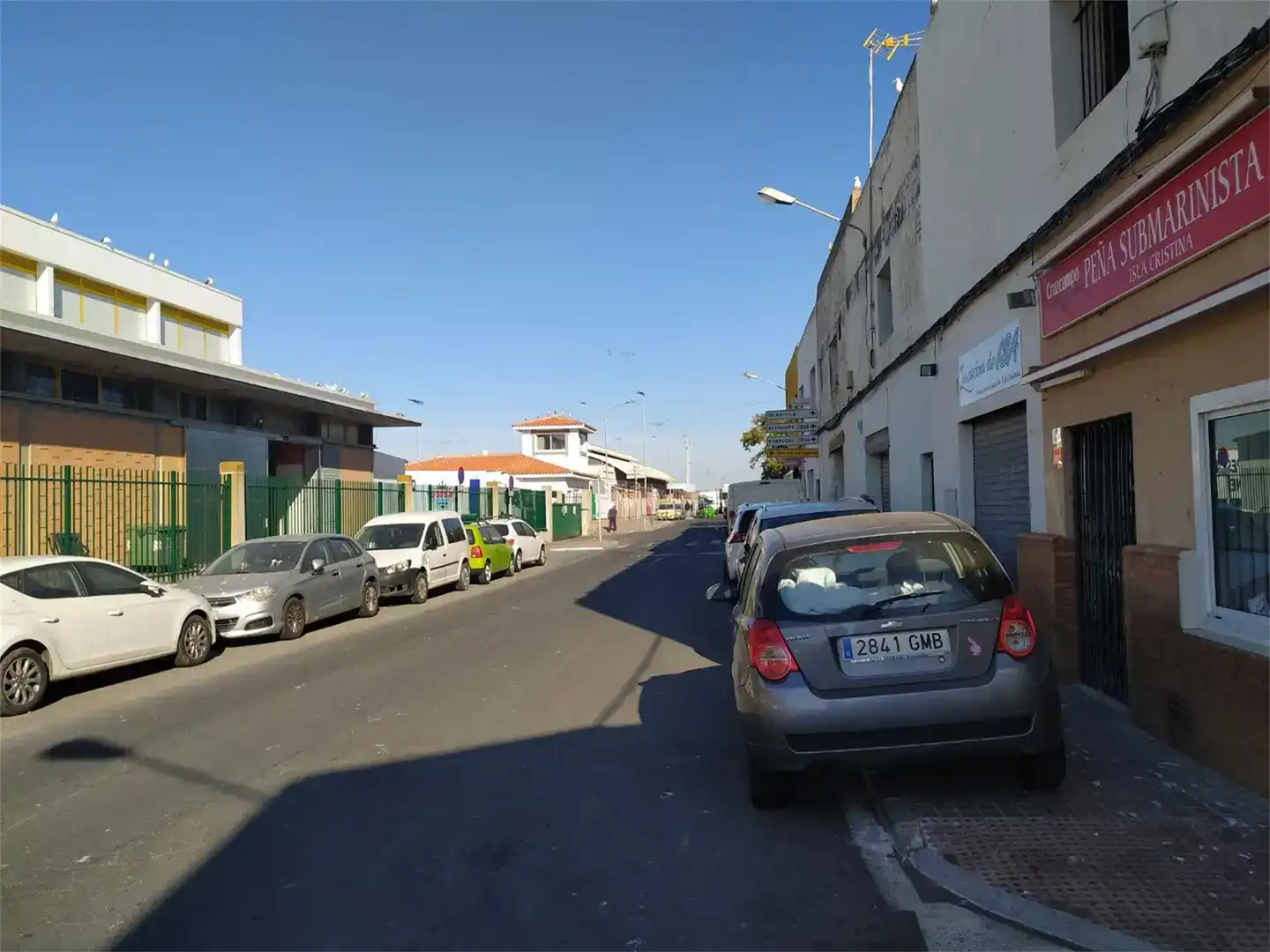 Außenansicht von Fabrikhallen zur Miete in Isla Cristina