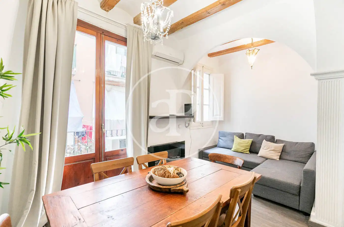 Wohnzimmer von Wohnung zum Verkauf in Barcelona mit Klimaanlage, Heizung und Möbliert