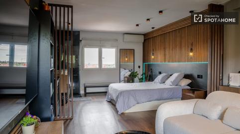 Foto 2 de Pis per a compartir a Lucero, Madrid