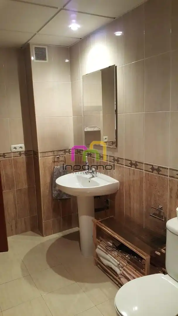 Baño de Apartamento en venta en Llerena con Aire acondicionado