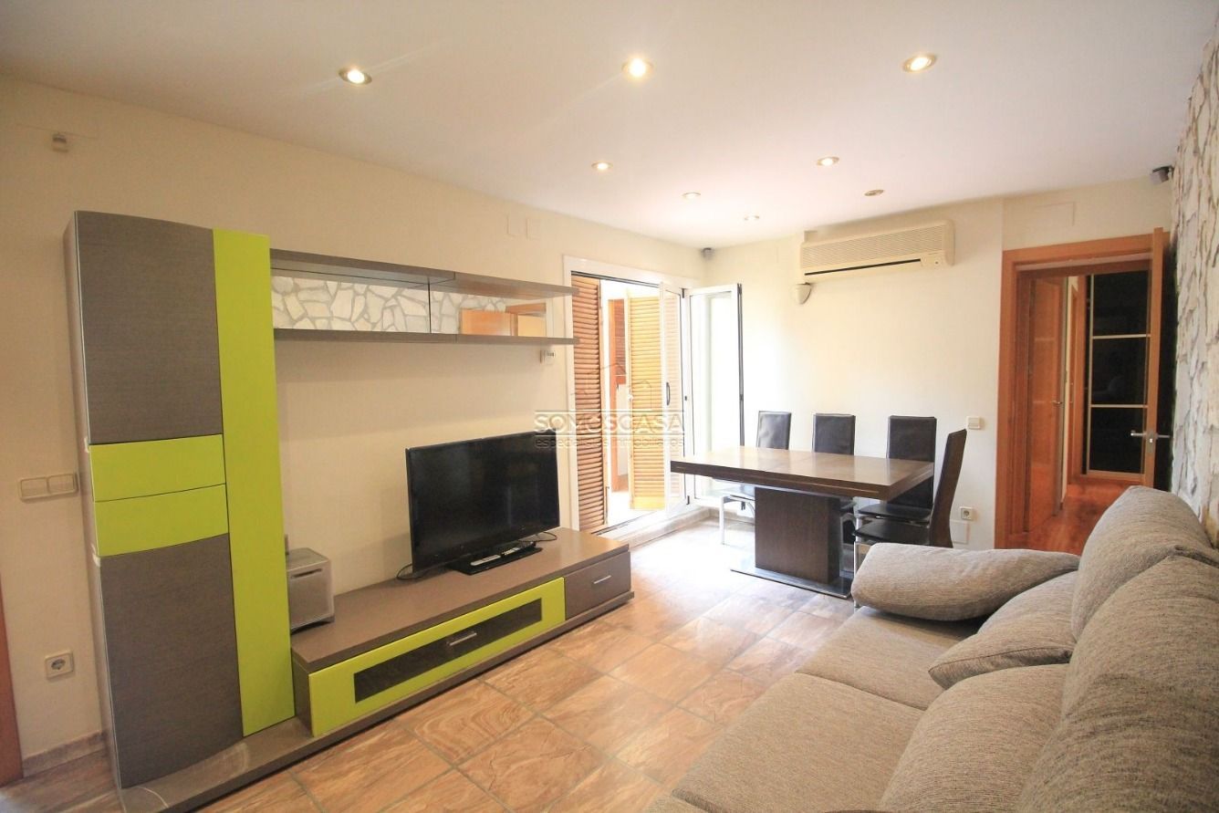 Living room of Flat to rent in Sant Cugat del Vallès  with Air Conditioner, Heating and Terrace