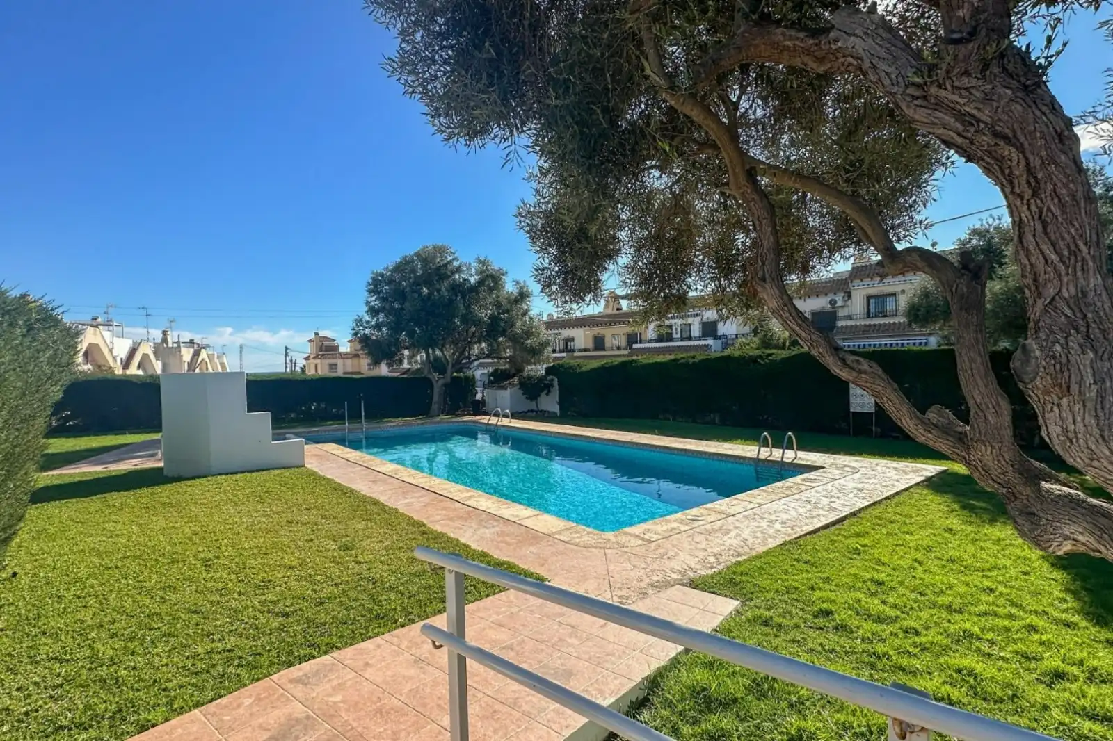 Swimming pool of Houses for sale in Torrevieja  with Furnished