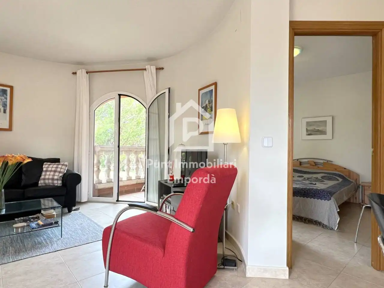 Sala de estar de Piso en venta en Torroella de Fluvià con Aire acondicionado, Terraza y Balcón
