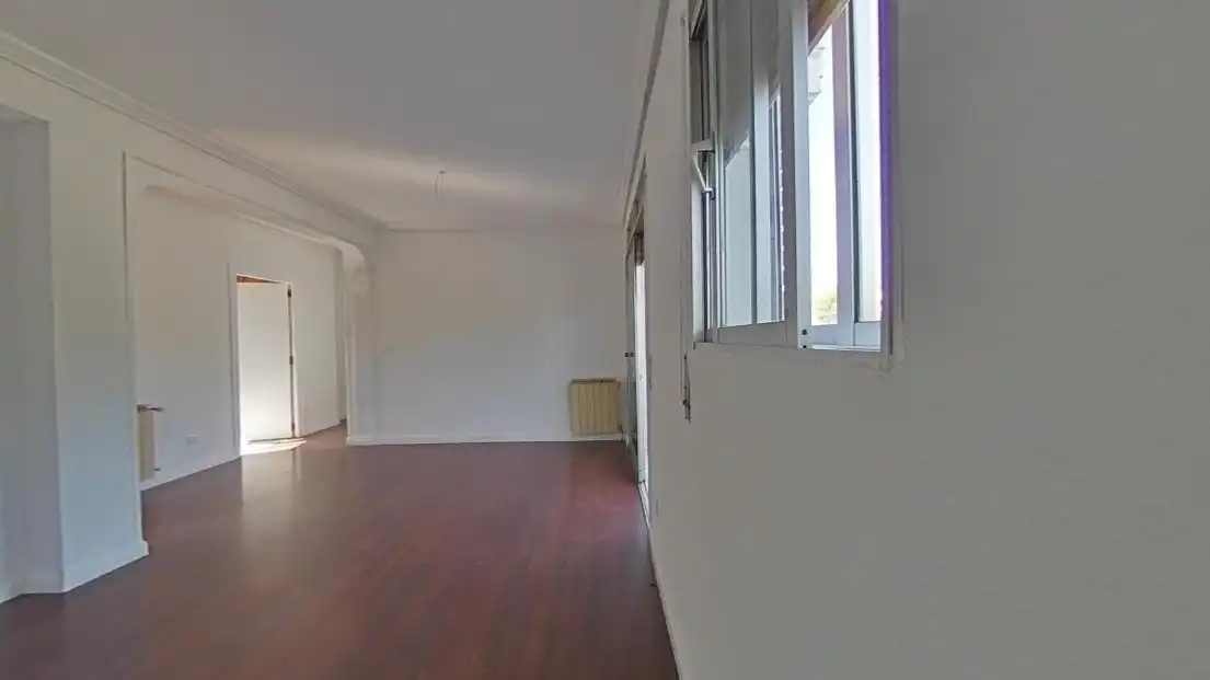 Piso en venta en Madrid con Calefacción, Terraza y Horno