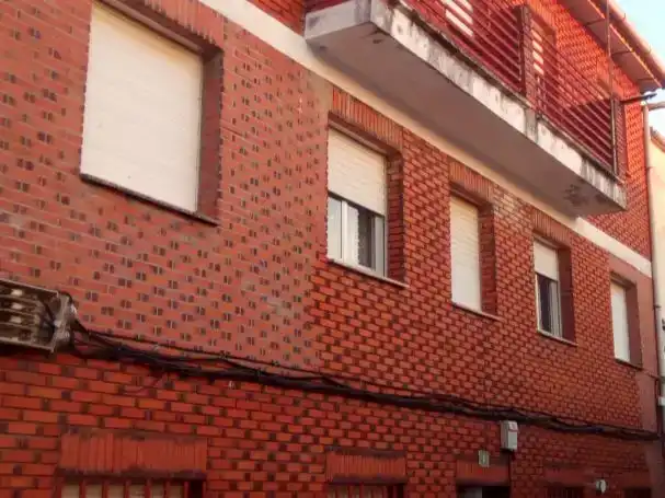 Vista exterior de Pis en venda en Deleitosa amb Moblat i Balcó