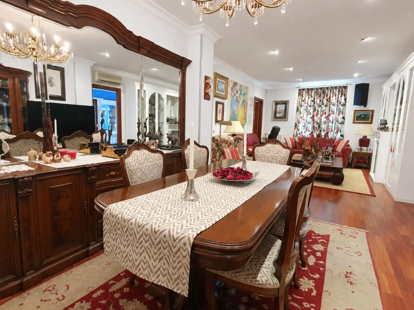 Dining room of Flat for sale in  Madrid Capital  with Air Conditioner