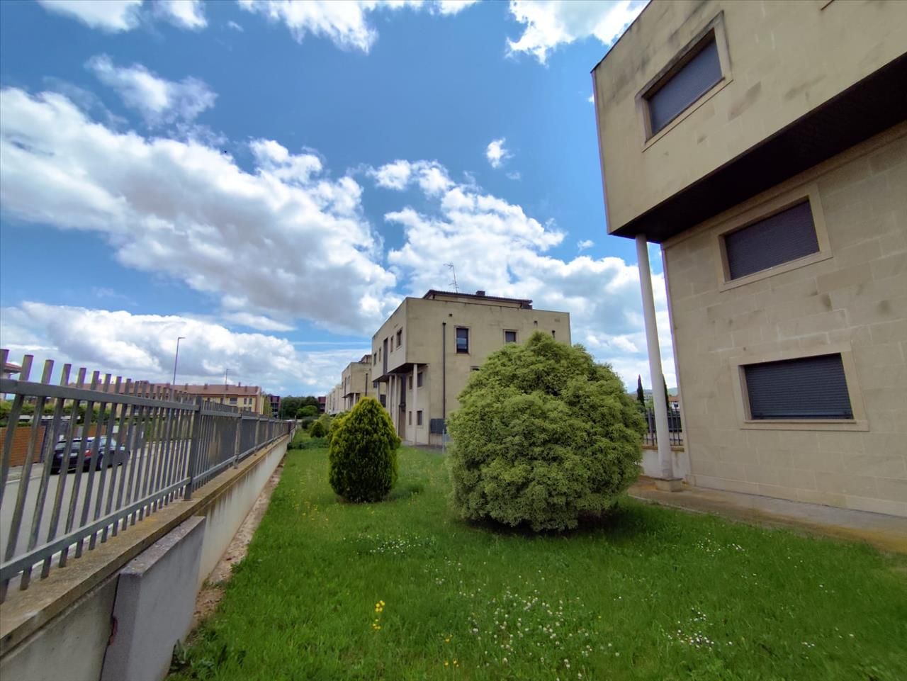 Piso en venta en EL BOSQUE, Cirueña