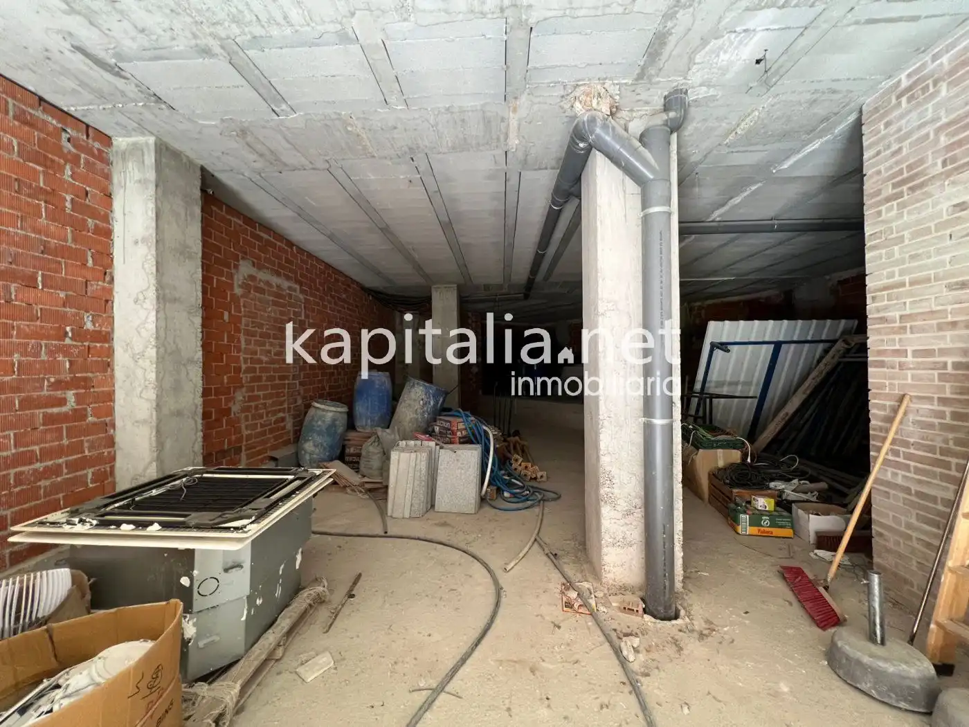 Business premises for sale in El Llombo
