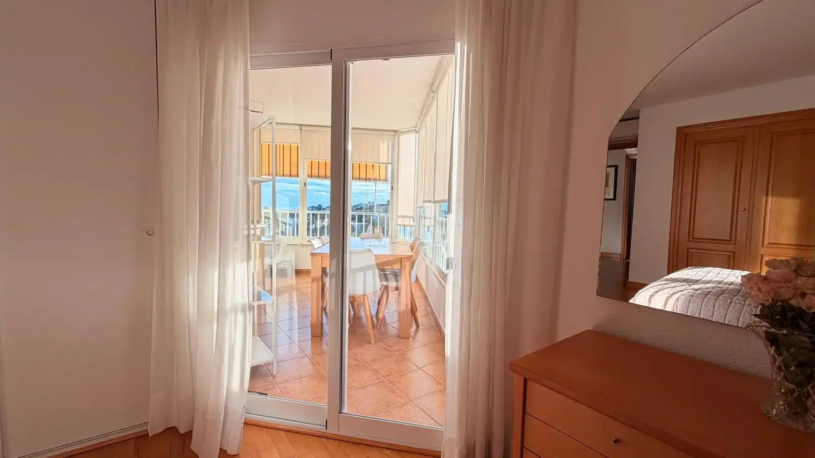 Dormitori de Pis en venda en  Palma de Mallorca amb Aire condicionat, Terrassa i Piscina comunitària