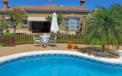 Schwimmbecken von Haus oder Chalet miete in El Puerto de Santa María mit Klimaanlage, Terrasse und Schwimmbad