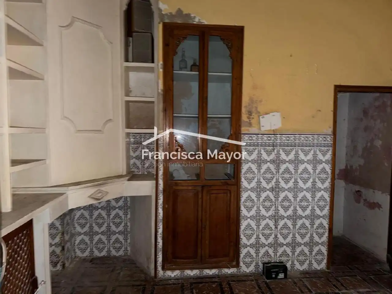 Küche von Erdgeschoss zum Verkauf in Valencia mit Terrasse