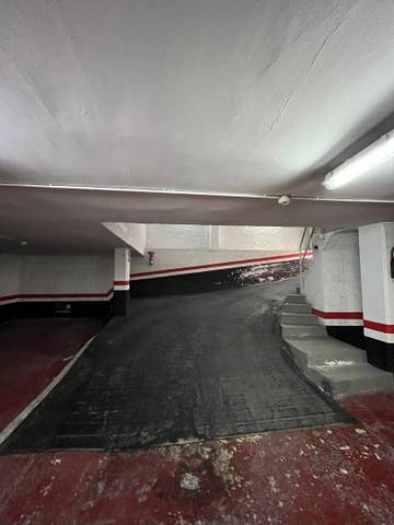 Garaje en Alquiler en Carrer de Burgos, 64 en Sants