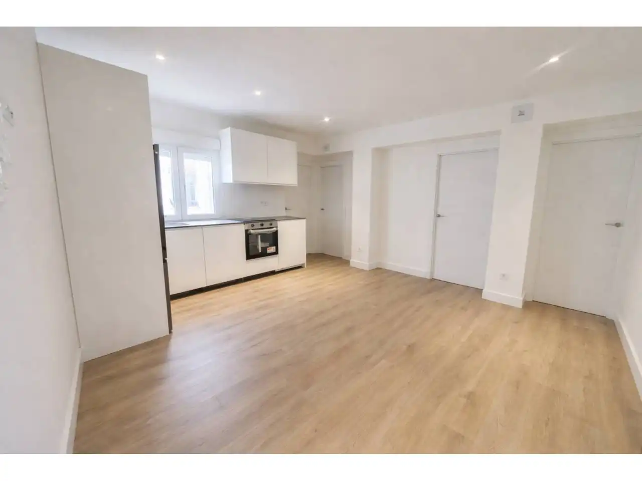 Kitchen of Flat for sale in  Logroño  with Heating and Parquet flooring