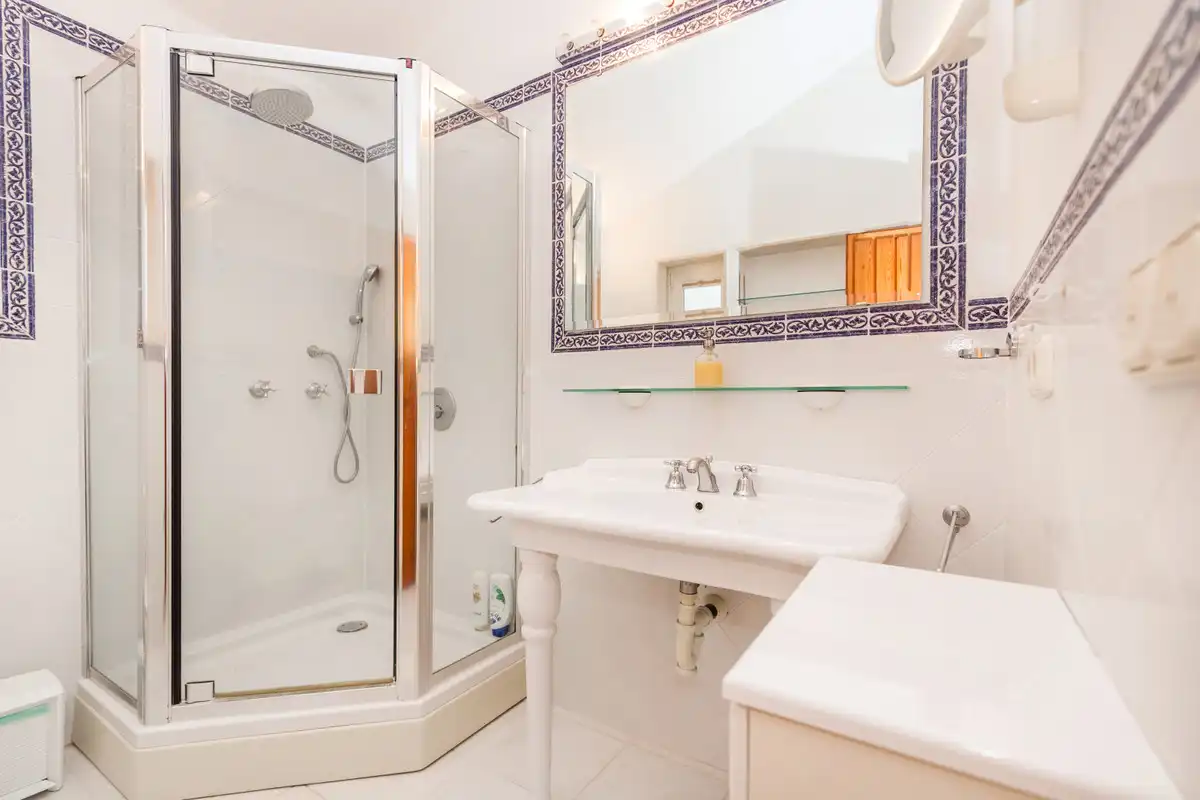 Bany de Casa o xalet en venda en Marbella amb Piscina
