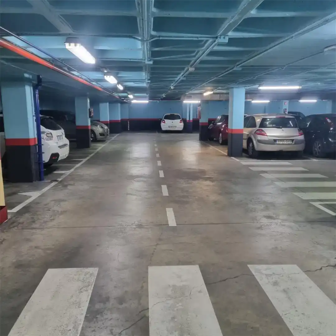 Parking of Garage for rent in Madrid