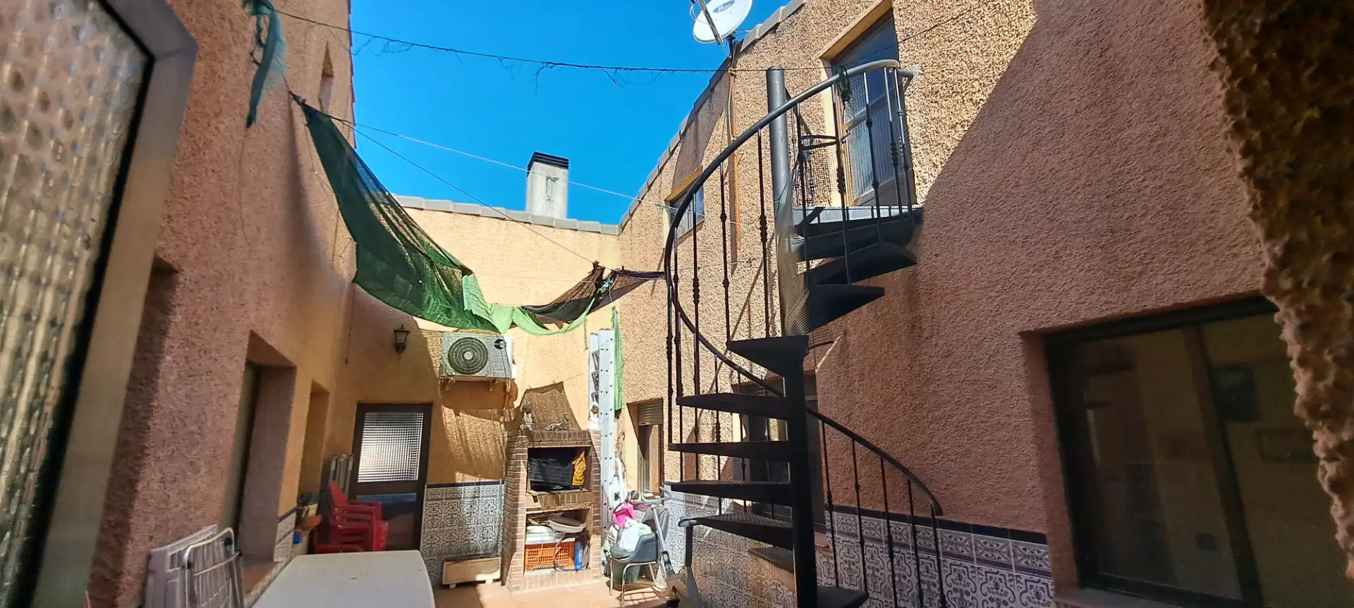 Vista exterior de Casa o xalet en venda en Fuente El Saz de Jarama amb Calefacció i Terrassa