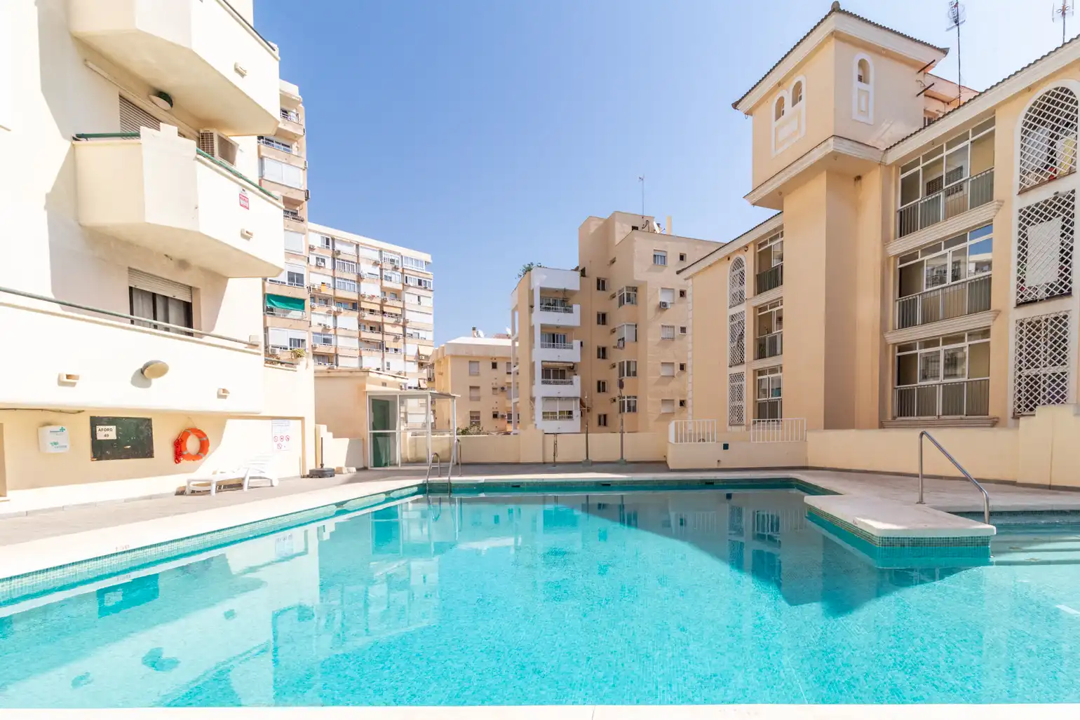 Apartament amb piscina en venda a Pasaje Fuenmolinos