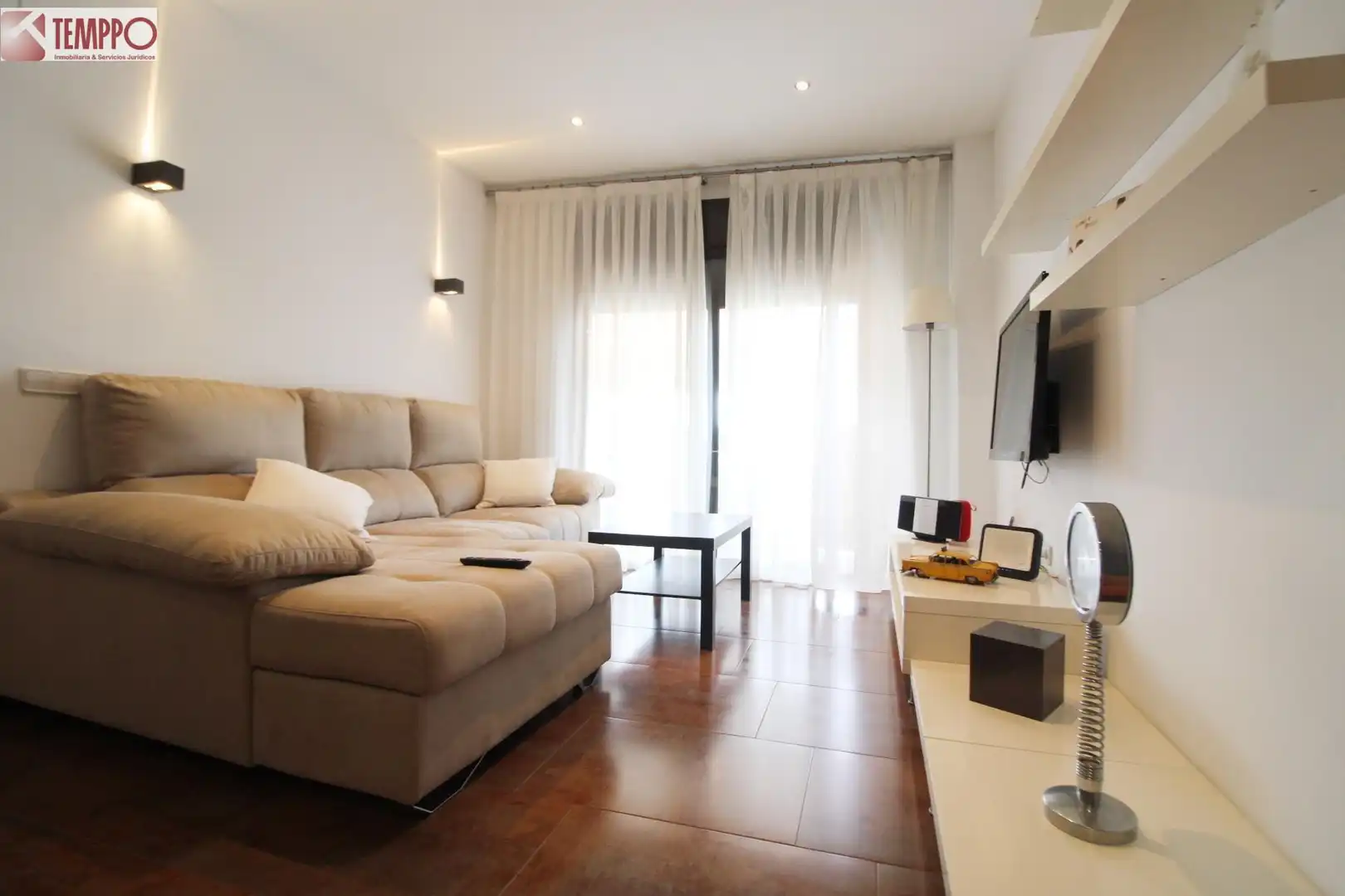 Flat with terrace for sale in Centre, imagen 4