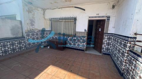 Foto 2 de Casa adosada en venta en Calle San Lucar la Mayor, 10, Centro, Bormujos