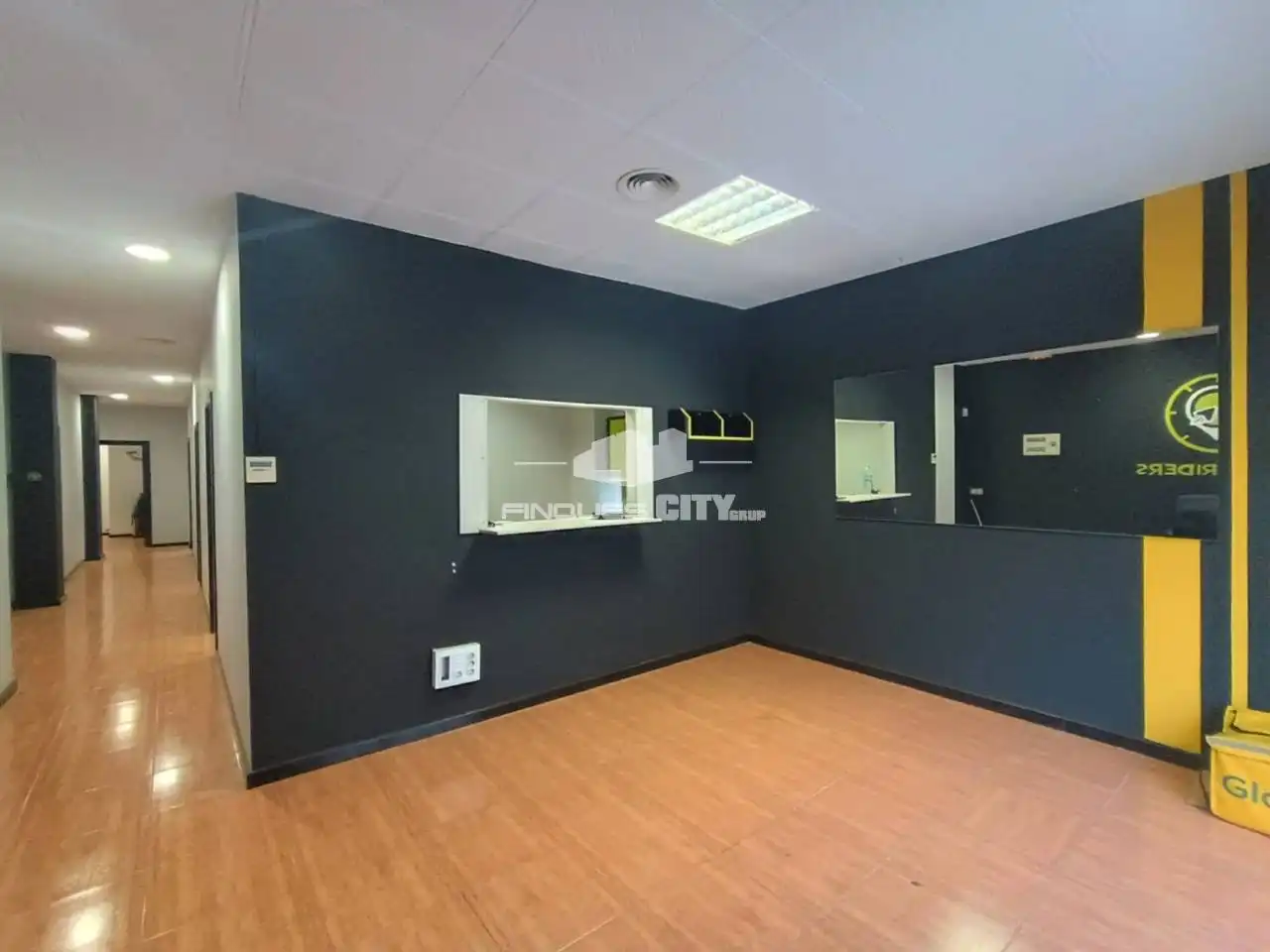 Business premises to rent in Plaza Reis Catòlics 11, imagen 2