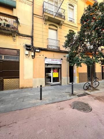 Local comercial en Venta en Carrer de Marià Aguiló, 64 en El Poblenou