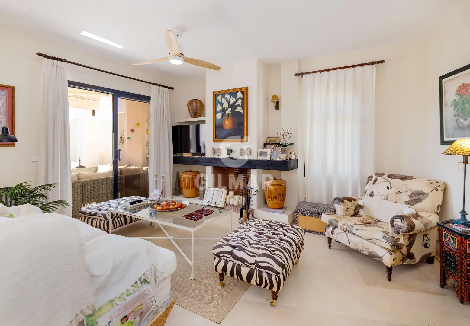 Living room of Duplexes for sale in Marbella  with Heating, Storage room and Swimming Pool