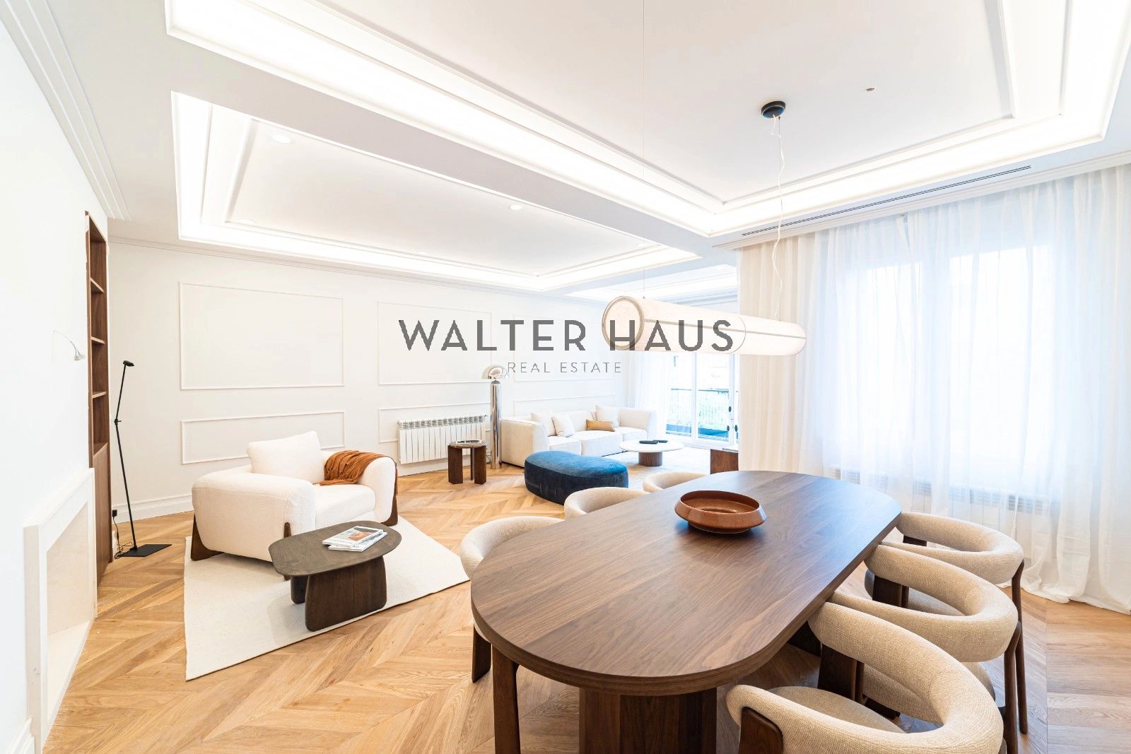 Living room of Flat for sale in  Madrid Capital  with Heating and Terrace