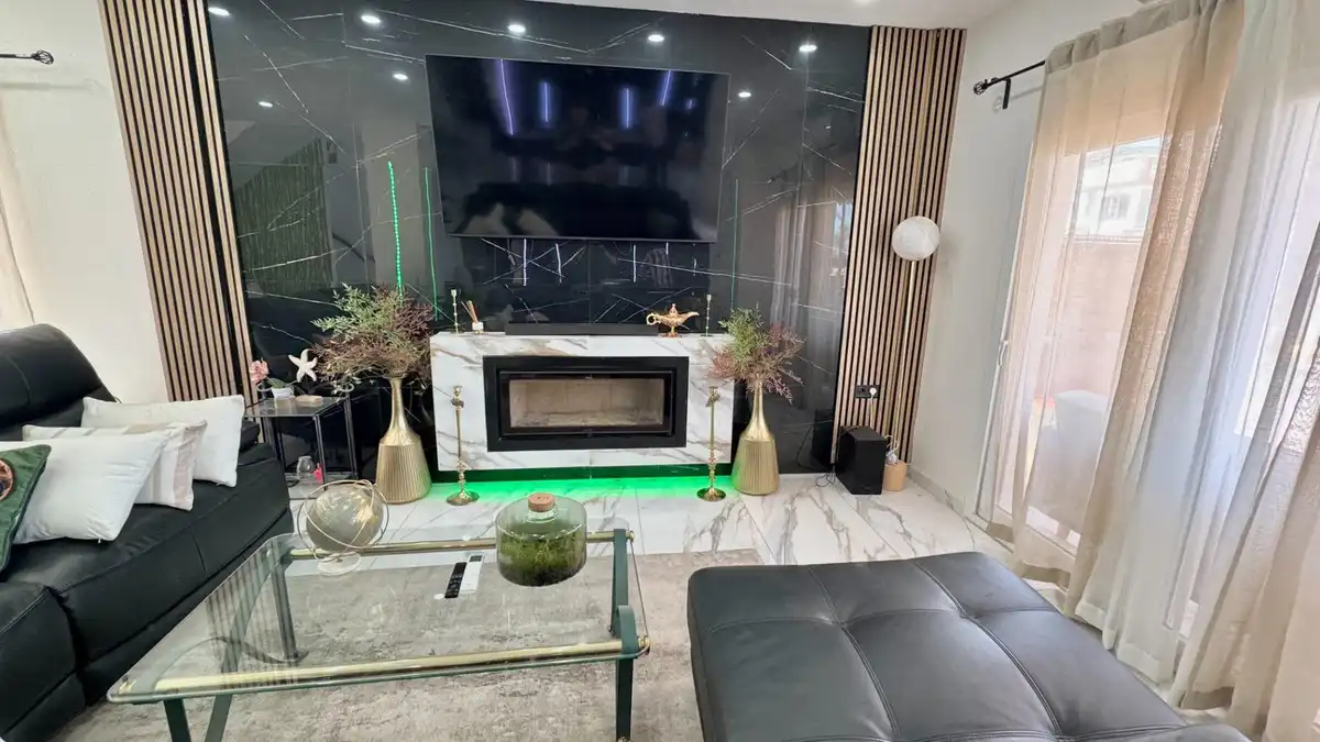 Sala d'estar de Casa o xalet en venda en Alhaurín de la Torre amb Aire condicionat, Calefacció i Piscina